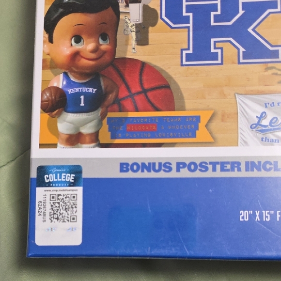 NCAA Kentucky Wildcats Retro 500-Piece Puzzle - Picture 3 of 5